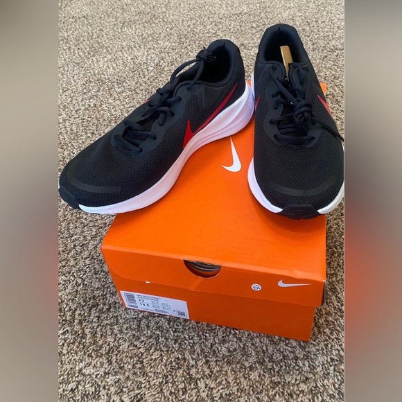 Nike Revolution 7 Men's Road Running Shoes - Picture 2 of 5